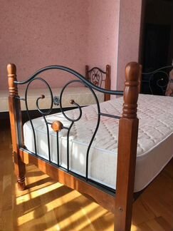 Кровать полуторка с матрацем