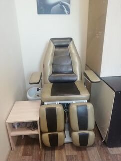 Продам педикюрное кресло-кушетку