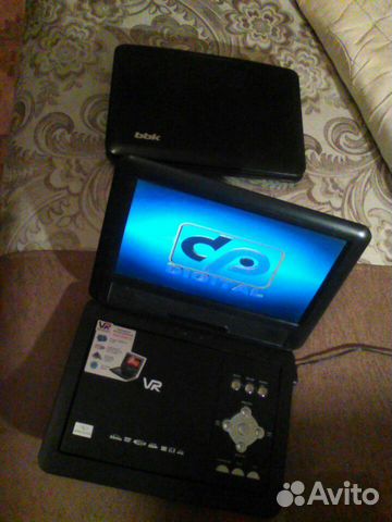 DVD плеер с экраном BBK