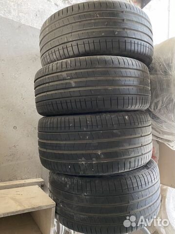 Pirelli P Zero PZ4 275/40 R21 и 315/35 R21
