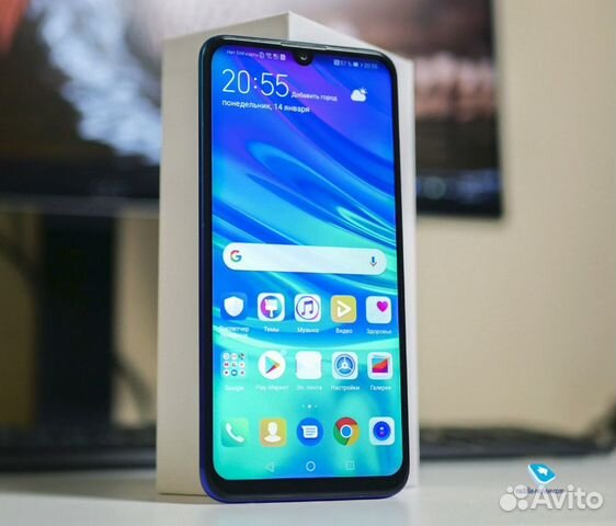 Телефон Huawei Pi smart 2019 года