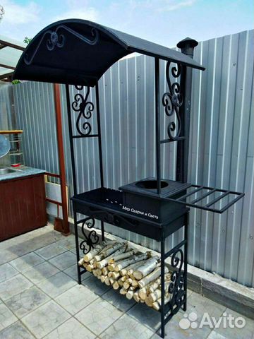 Мангал с крышей и с навесом