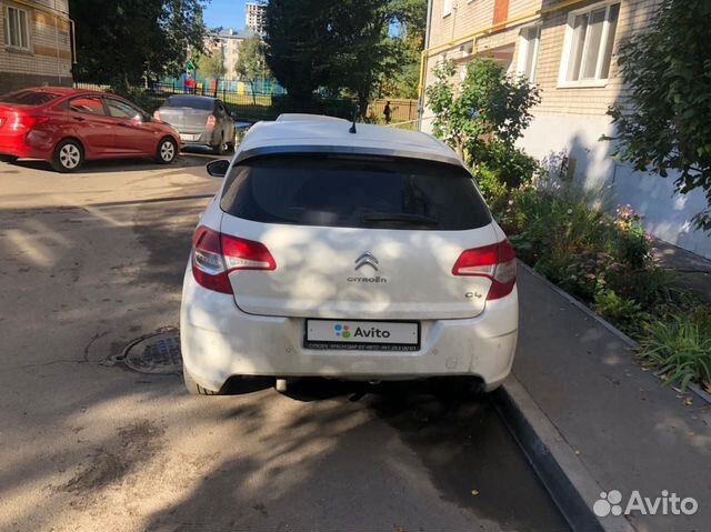 Citroen C4 1.6 AT, 2012, битый, 300 000 км