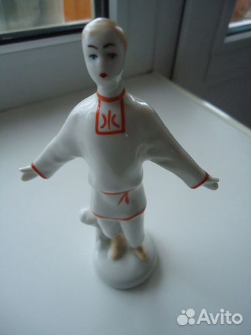 Фарфоровые статуэтки