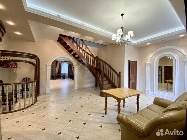 

4-к. коттедж, 279 м²