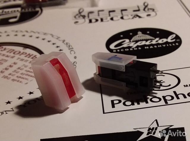 Игла для проигрывателя.Пьезоэлектрическая головка