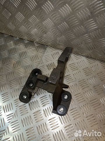 Кронштейн двигателя DAF105