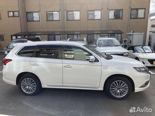 Mitsubishi Outlander 2.4 CVT, 2020, 63 175 км