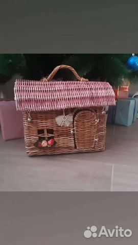 Домик из бумажной лозы