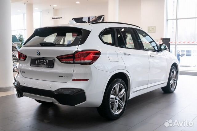 BMW X1 2.0 AT, 2022