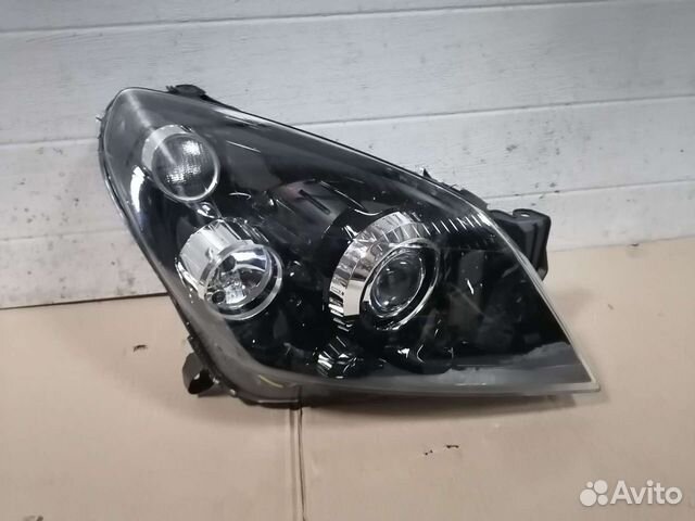 Фара правая Opel Astra h