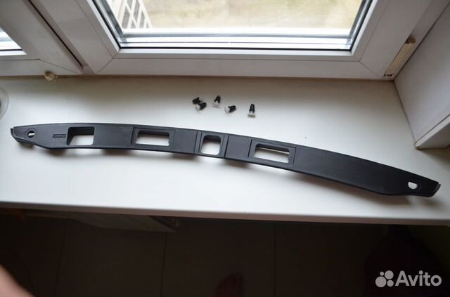 Накладка крышки багажника Bentley Continental GT