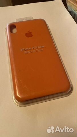 Чехол на iPhone с логотипом