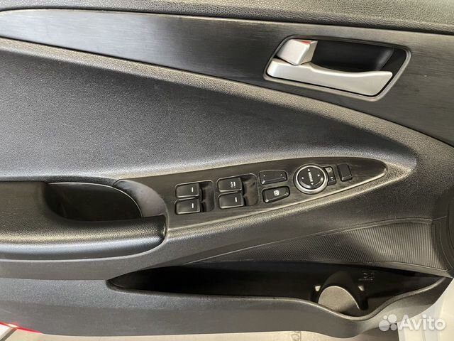 Hyundai Sonata 2.0 AT, 2012, 133 714 км