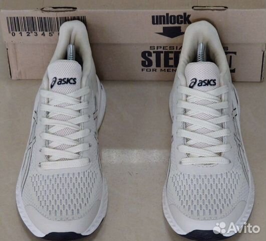 Кроссовки asics