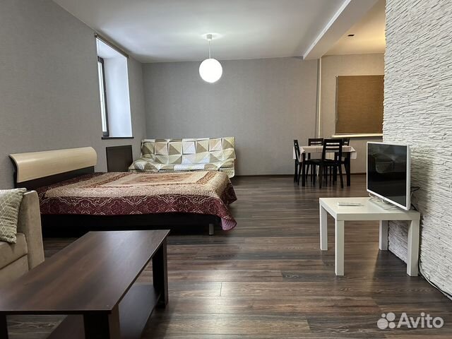 

1-к. квартира, 54 м², 3 кровати