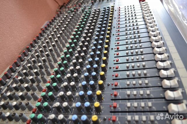 Новый микшерный пульт Soundcraft LX7II 32CH(обмен)