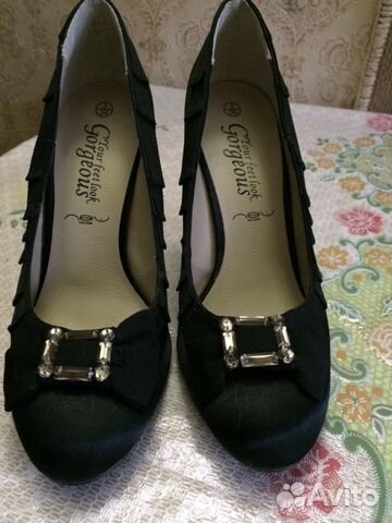 Туфли на шпильке черные