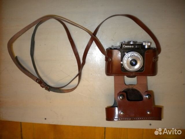 Фотоаппарат Смена-2 в кожаном чехле Фотоаппарат Смена-2 в кожаном чехле