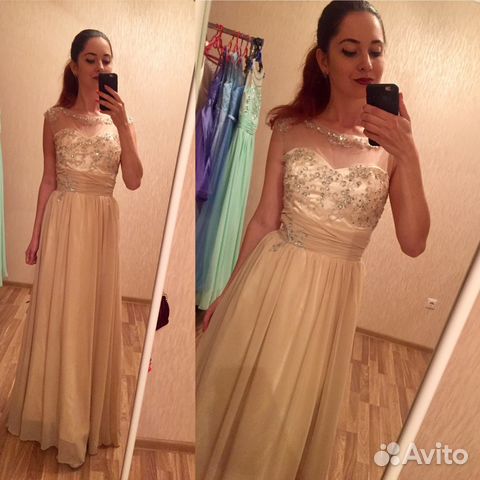 Кремовое вечернее длинное в пол платье Новое S Кремовое вечернее длинное в пол платье Новое S