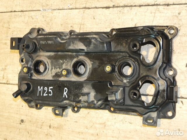 Клапанная крышка правая Infiniti M25,m25,Y51 Клапанная крышка правая Infiniti M25,m25,Y51