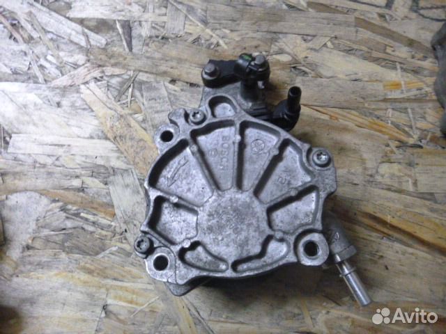 Насос вакуумный LR037627 Range Rover Evoque 2.2TD Насос вакуумный LR037627 Range Rover Evoque 2.2TD