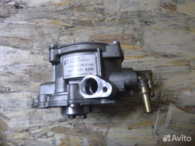 Насос вакуумный CK5Q2A451AB Range Rover Vogue 4 Насос вакуумный CK5Q2A451AB Range Rover Vogue 4