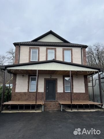 

4-к. дом, 200 м²