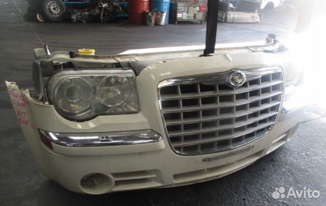 Chrysler 300C ноускат