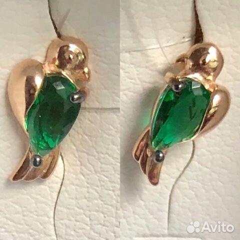 Серьги пусеты золотые с изумрудом иск. Sunlight