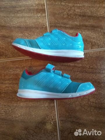 Кроссовки Adidas