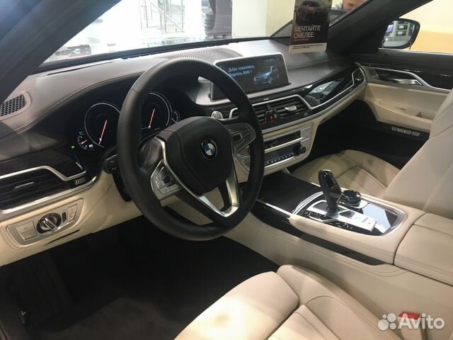 BMW 7 серия 3.0 AT, 2017