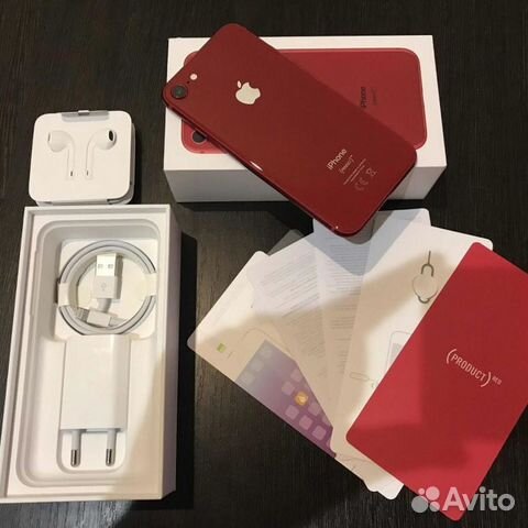 iPhone 8 64 gb Red идеальный