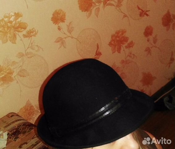 Шапки(adidas),шляпка и шарф Шапки(adidas),шляпка и шарф