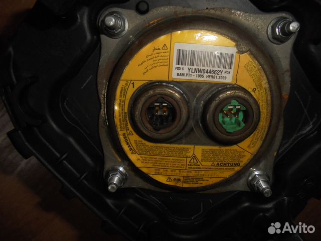 Подушка безопасности водителя BMW E70 Подушка безопасности водителя BMW E70