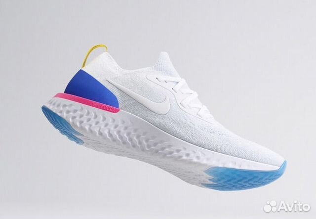 Кроссовки новые белые женские Nike