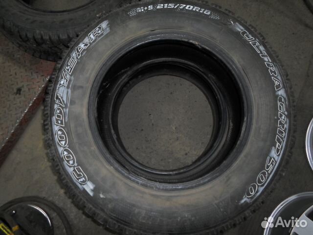 215 70 16 Goodyear UltraGrip 500