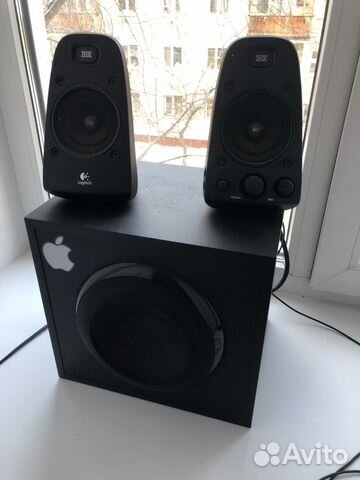 Колонки Logitech Z623 2.1 (200Вт) Колонки Logitech Z623 2.1 (200Вт)