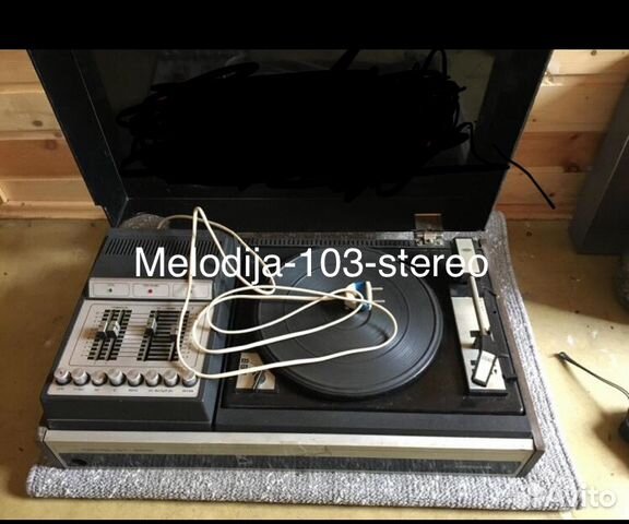 Проигрыватель винила Melodija 103 stereo Проигрыватель винила Melodija 103 stereo