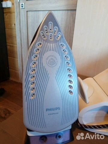 Парогенератор Philips PerfectCare GC9240