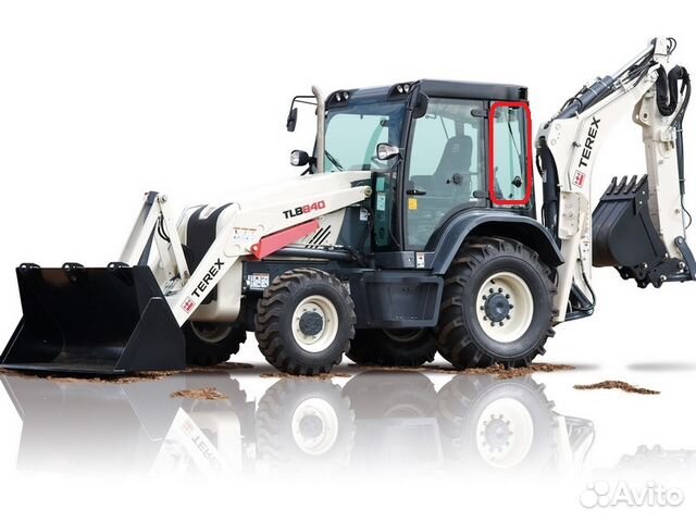 Terex TLB840 стекло заднее левое T100029 Terex TLB840 стекло заднее левое T100029