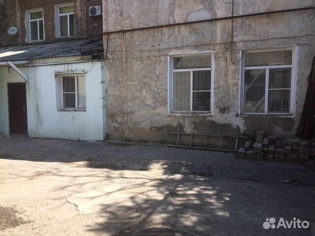 2-к квартира, 50 м², 1/4 эт.