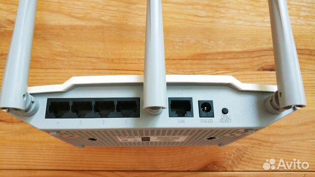WiFi роутер Mercury MW310R WiFi роутер Mercury MW310R