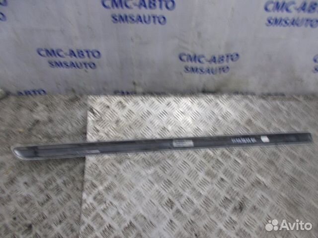 Молдинг двери передний правый Volvo S40 2.0