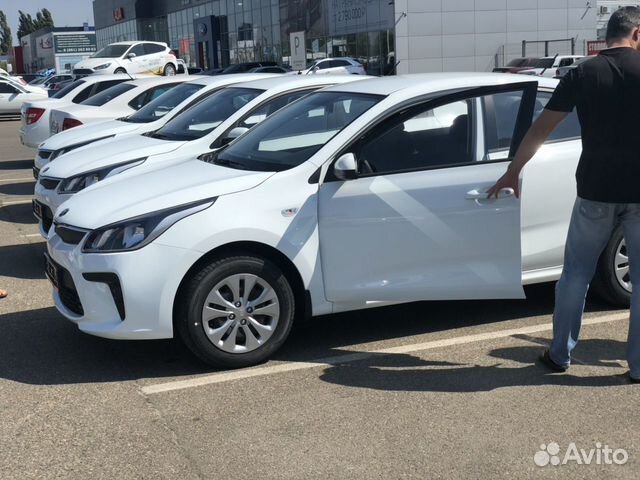 Kia Rio 2019г. 1,6ат В Прокат посуточно