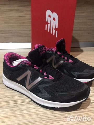 Кроссовки New Balance женские