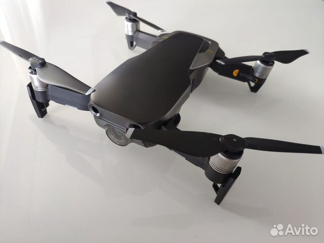 Продам DJI Mavic Air Fly More Combo Onyx Black Продам DJI Mavic Air Fly More Combo Onyx Black