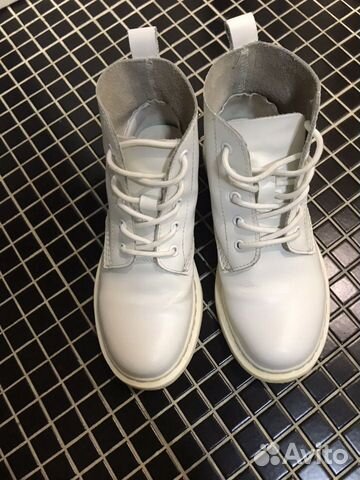 Ботинки кожаные белые Ботинки кожаные белые