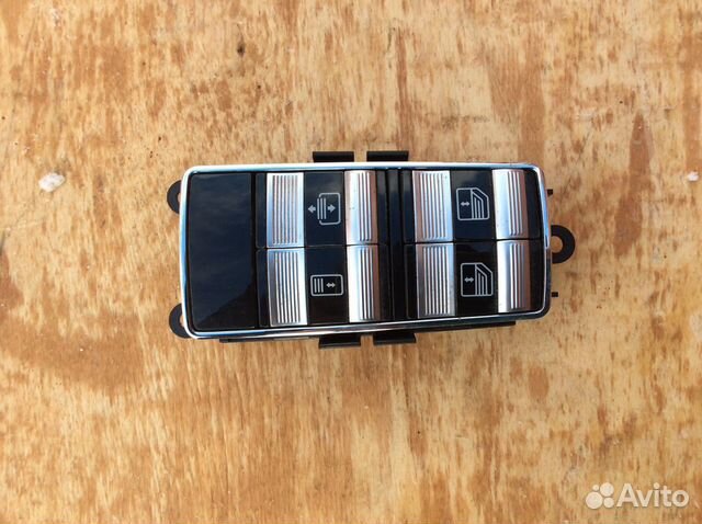 Блок кнопок стеклоподъемников Mercedes w221 S 221