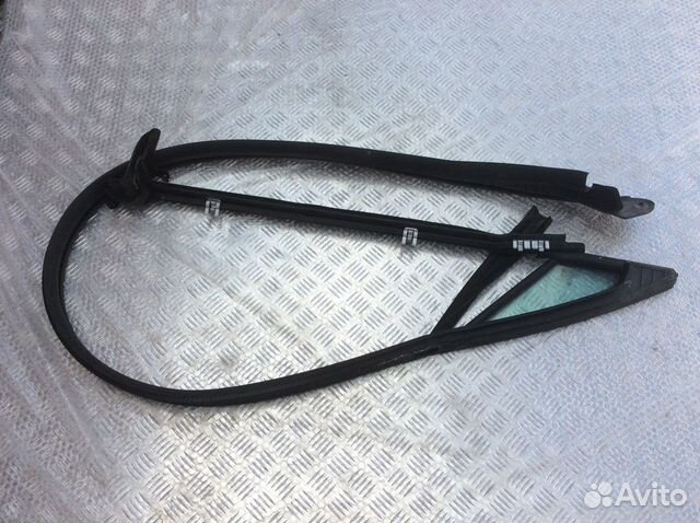 Уплотнитель стекла двери форточка Mercedes W207 E Уплотнитель стекла двери форточка Mercedes W207 E